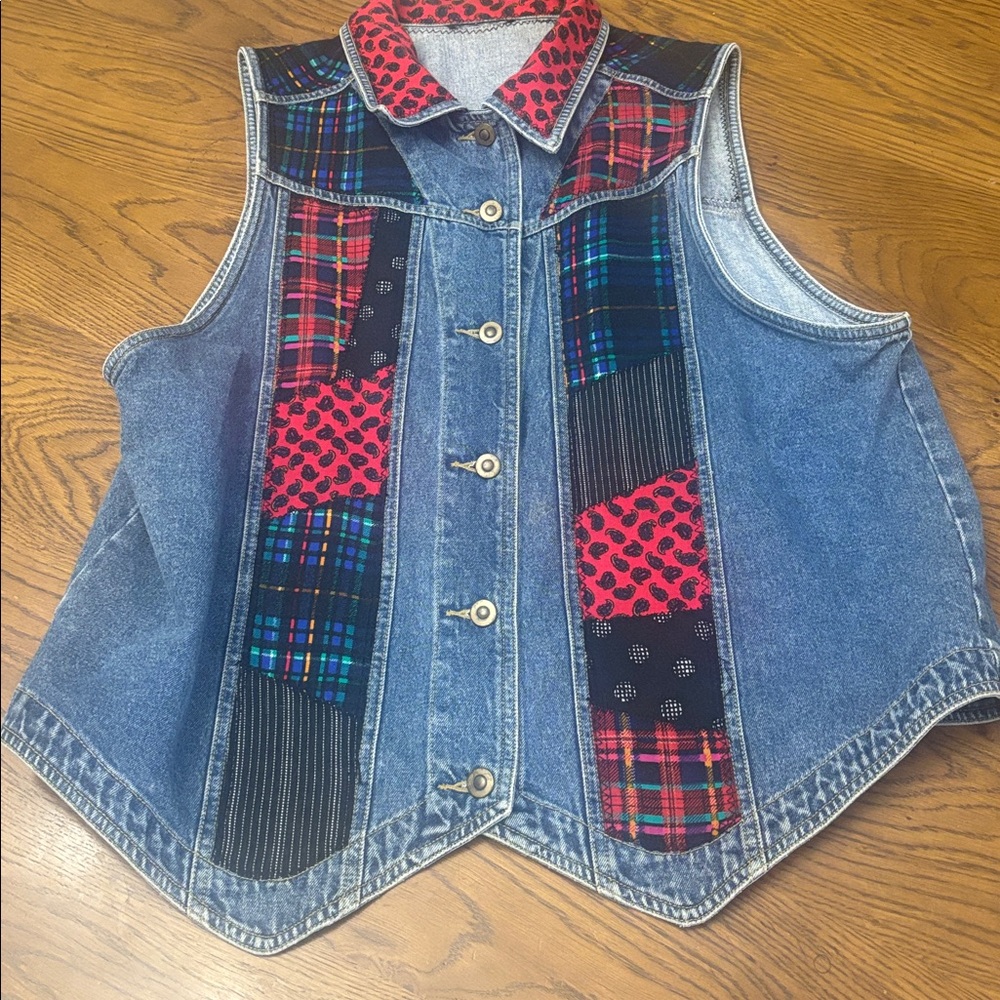 Denim Patchwork Vest - Picture 2 of 11